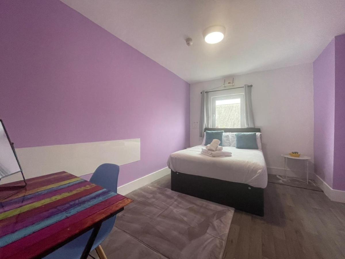 Albergue Neon 160 Swansea Exterior foto